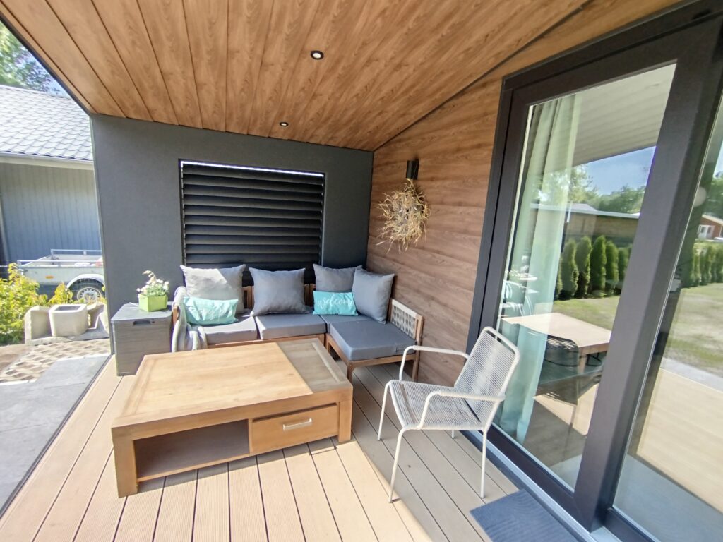 Ferienhaus Naturseechalet direkt am See überdachte errasse