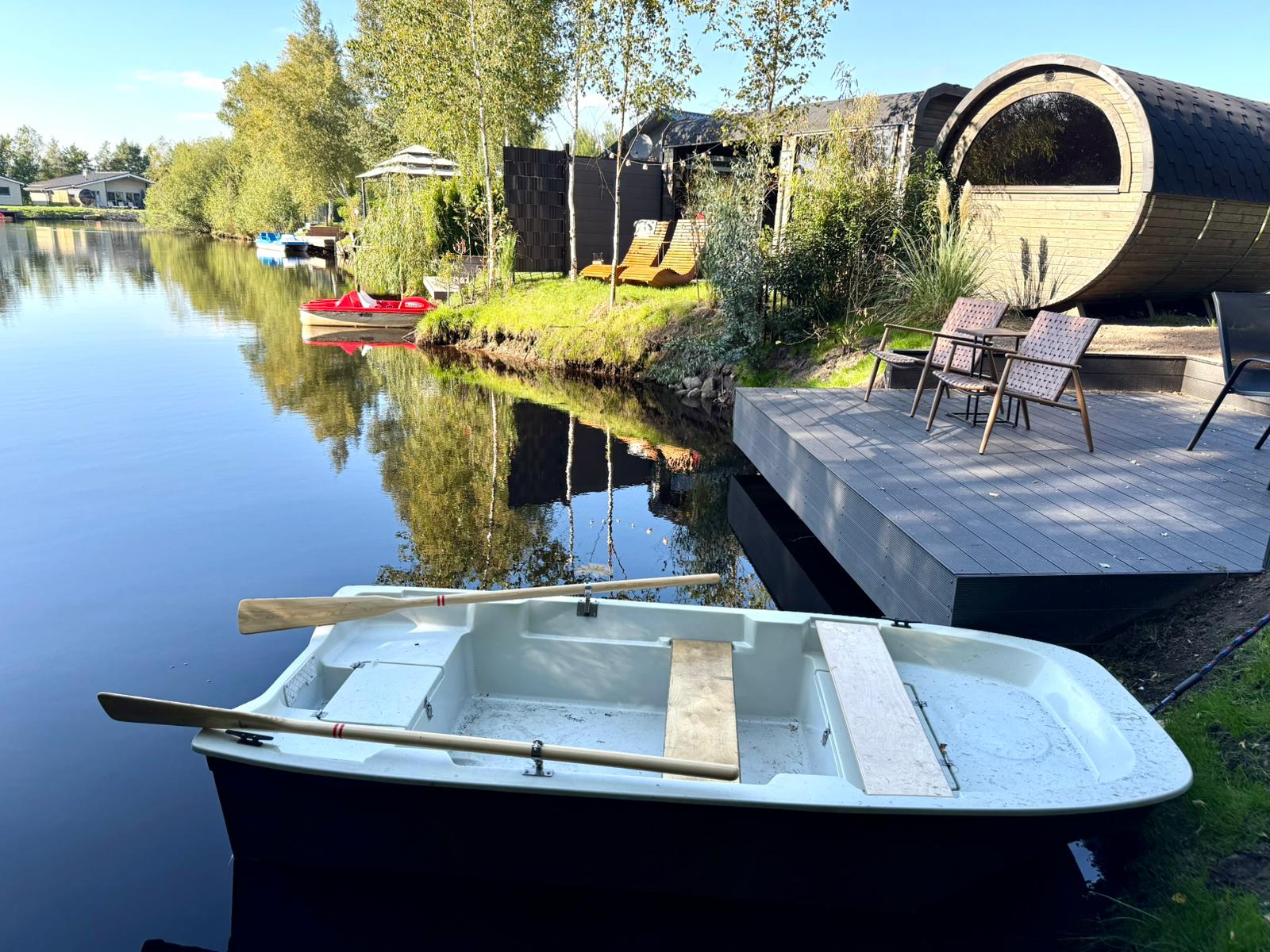Tinyhouse Hotel Naturseechalet mit Boot Angelurlaub